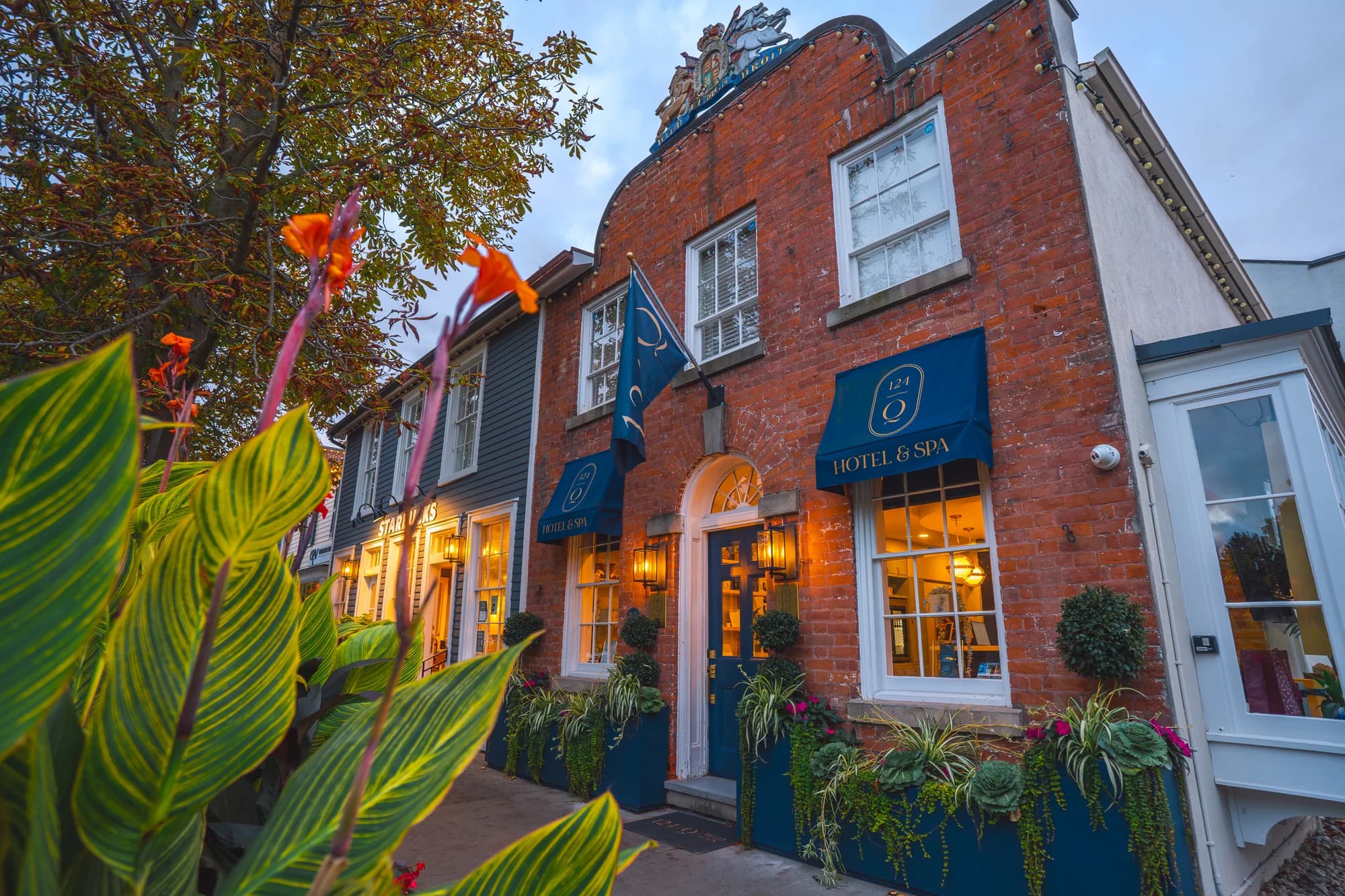 124 on Queen Hotel & Spa